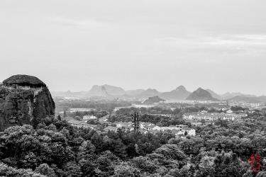 Thumbnail of Black and White, Mount Longhushan 龙虎山